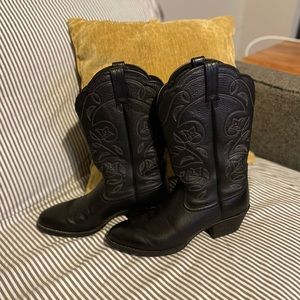 Black Leather Ariat Boots